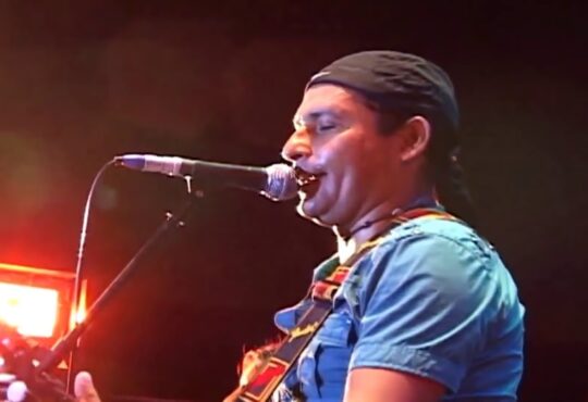 Milder Oré: el cantautor que fusiona el huayno ayacuchano